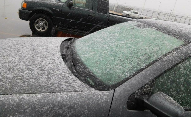 Reportan caída de hielo y nieve en Derramadero