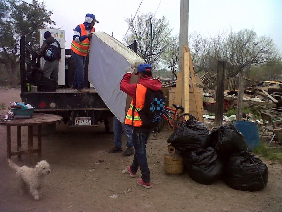 Continúa mudanza de familias que habitaban en predios irregulares