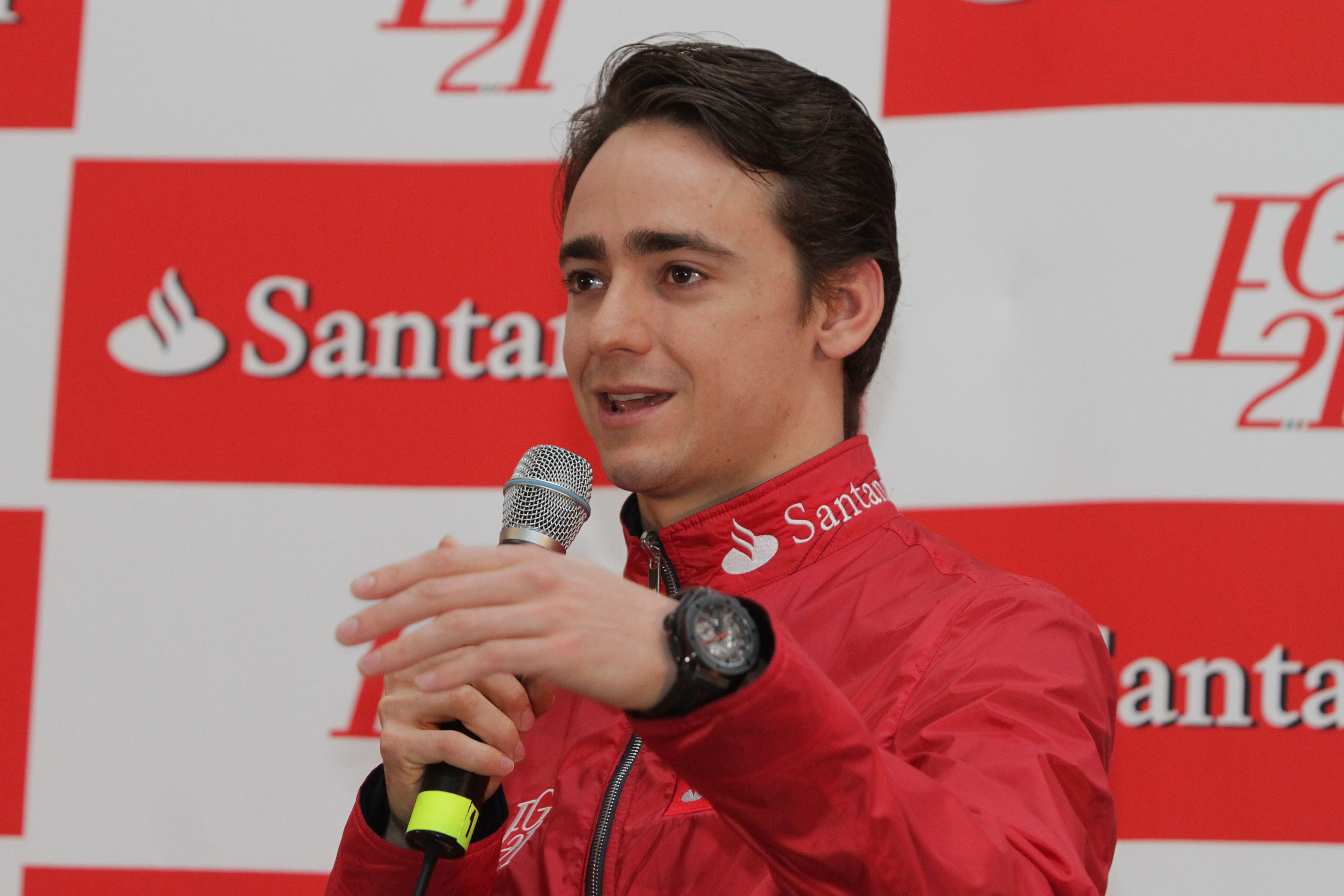 Sorprende a Esteban Gutiérrez motor Ferrari