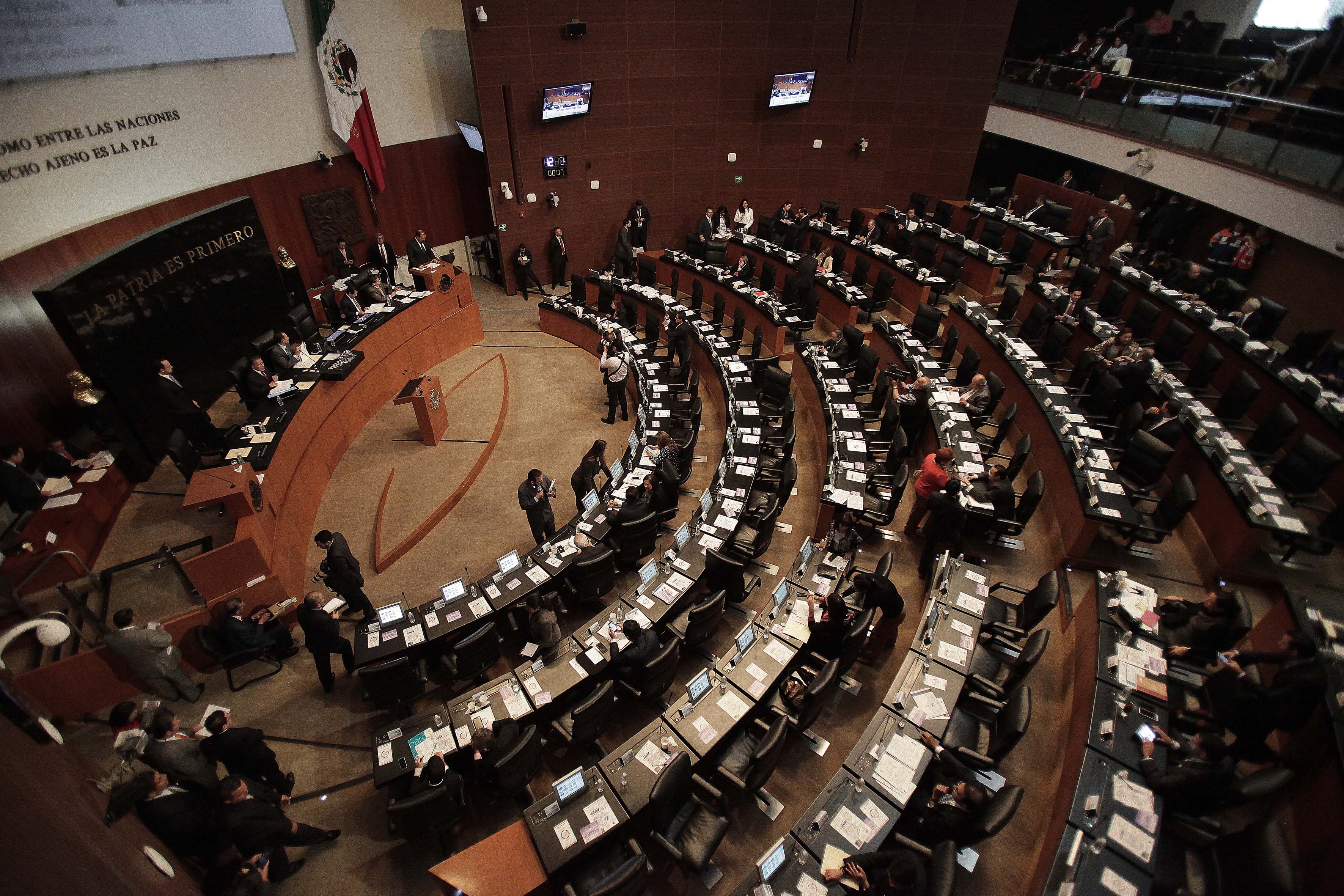 Exhortan diputados a presentar <br> declaración 3 de 3