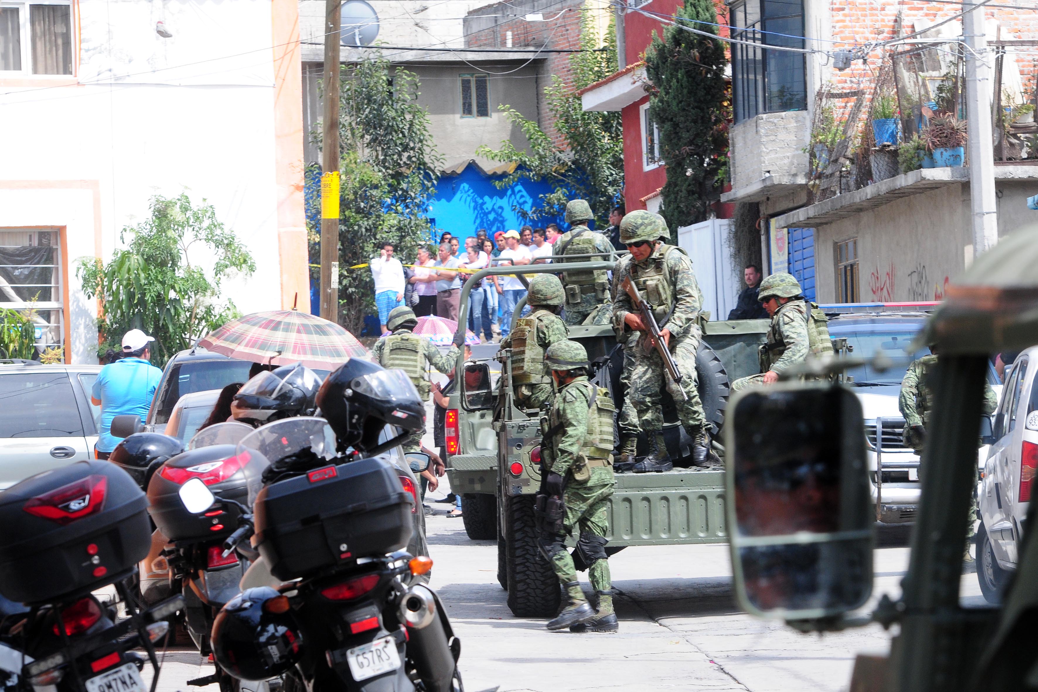 Matan a dos hombres en balacera