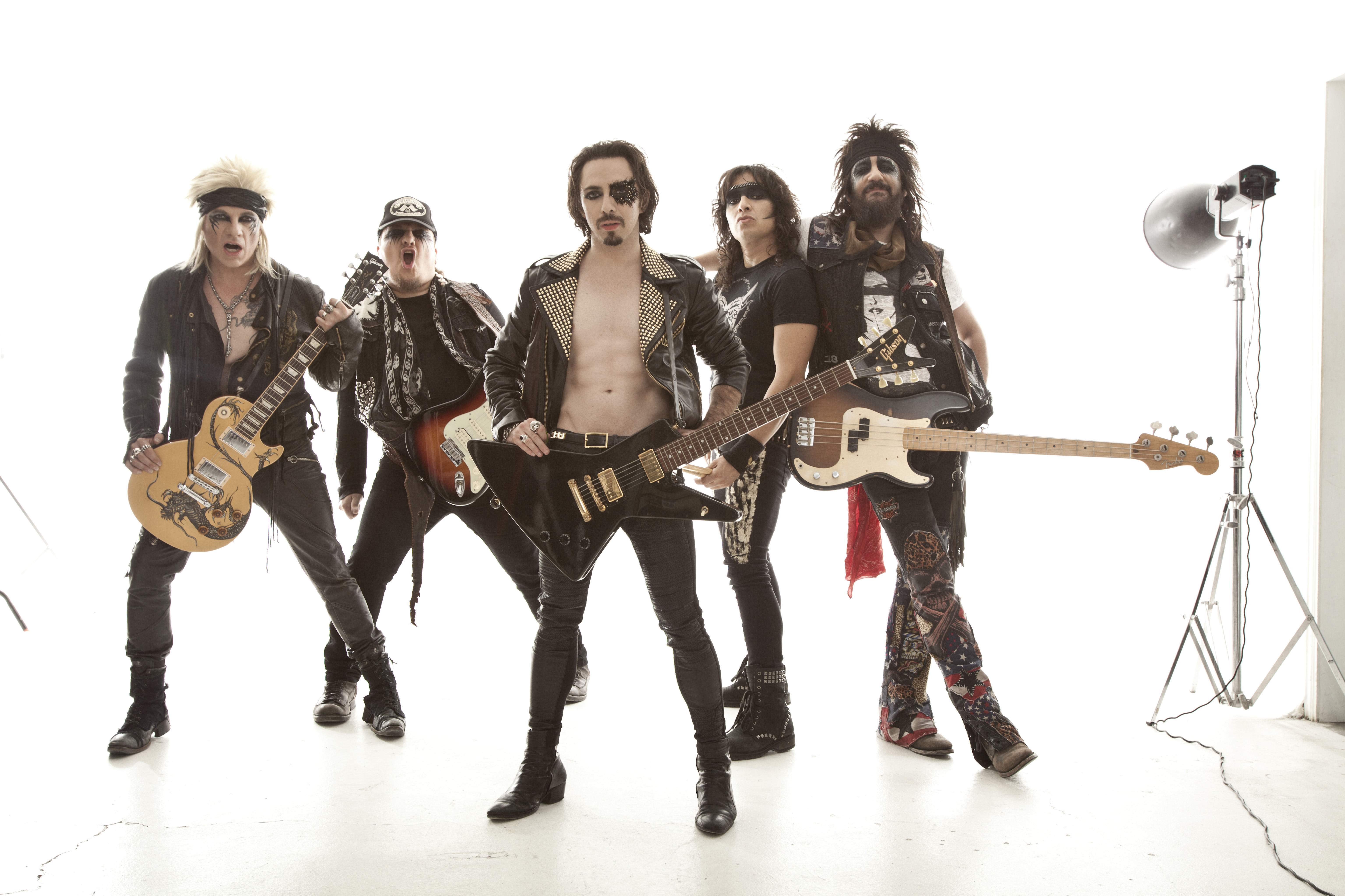 Celebrará Moderatto con glamour 15 años de rockear