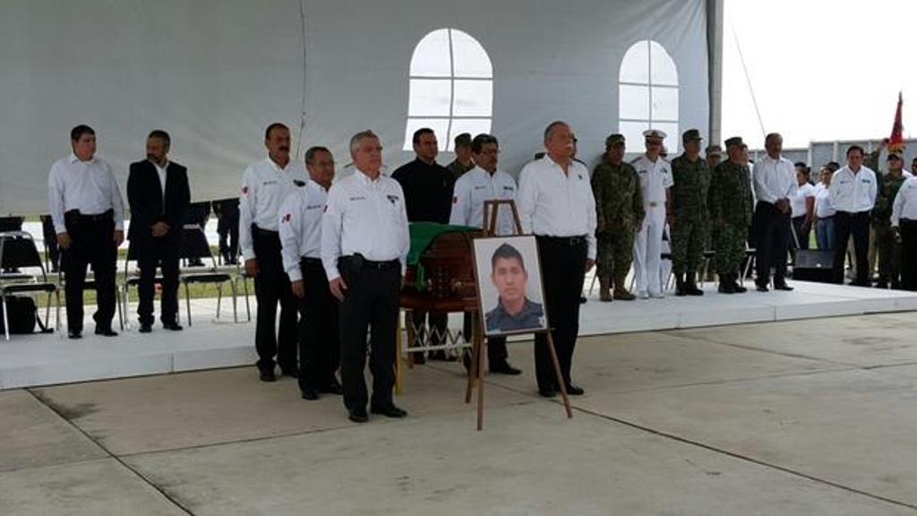 Rinden homenaje póstumo a policía de Tamaulipas