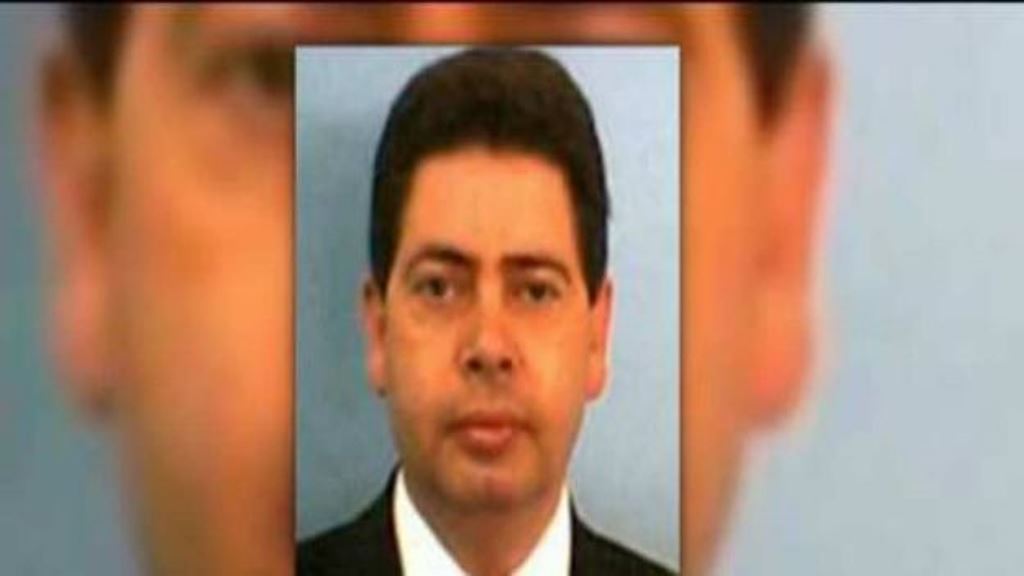 Investigan a dueño del Ferrari por fraudes internacionales