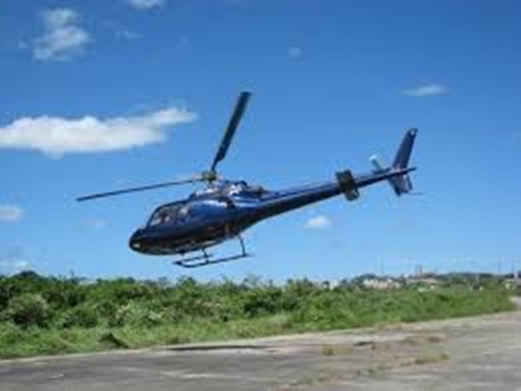 Muestran video de espectacular fuga <br> de reos en helicóptero