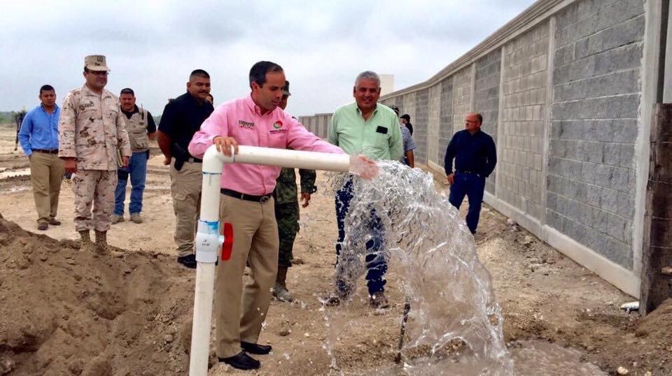 Entregan obras hidráulicas al regimiento militar