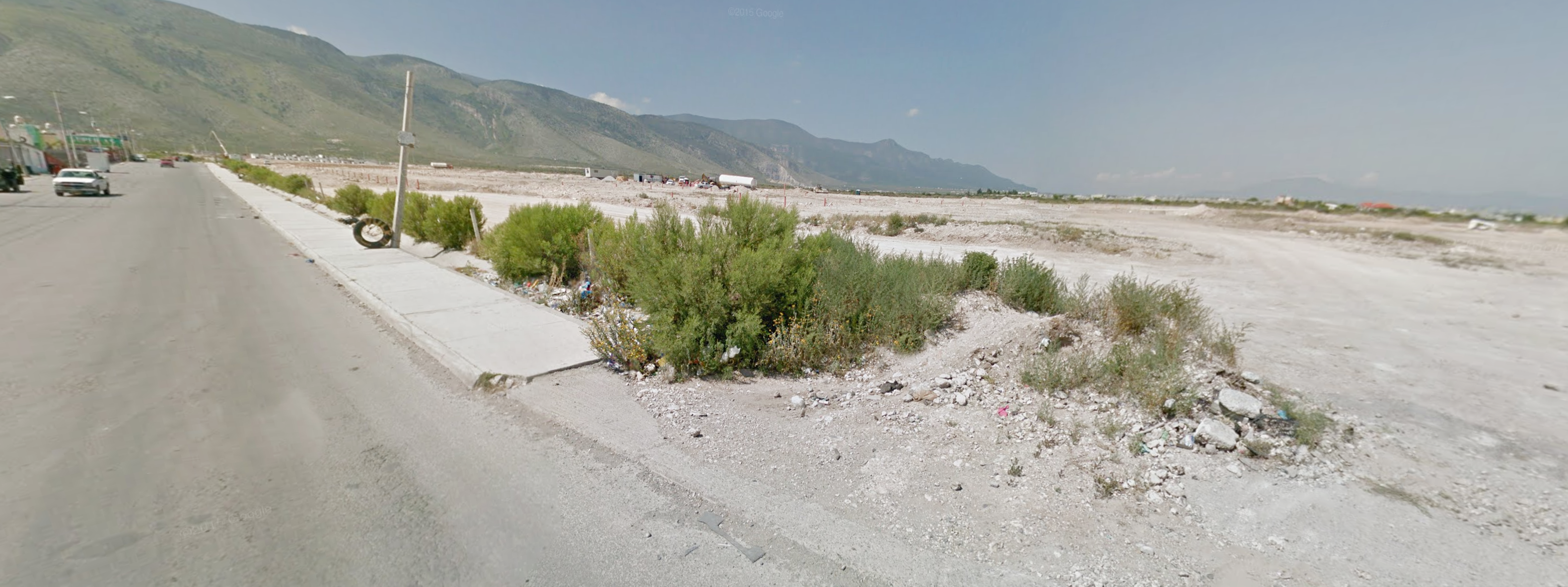 Violan a joven y la tiran en arroyo<br>  al oriente de Saltillo