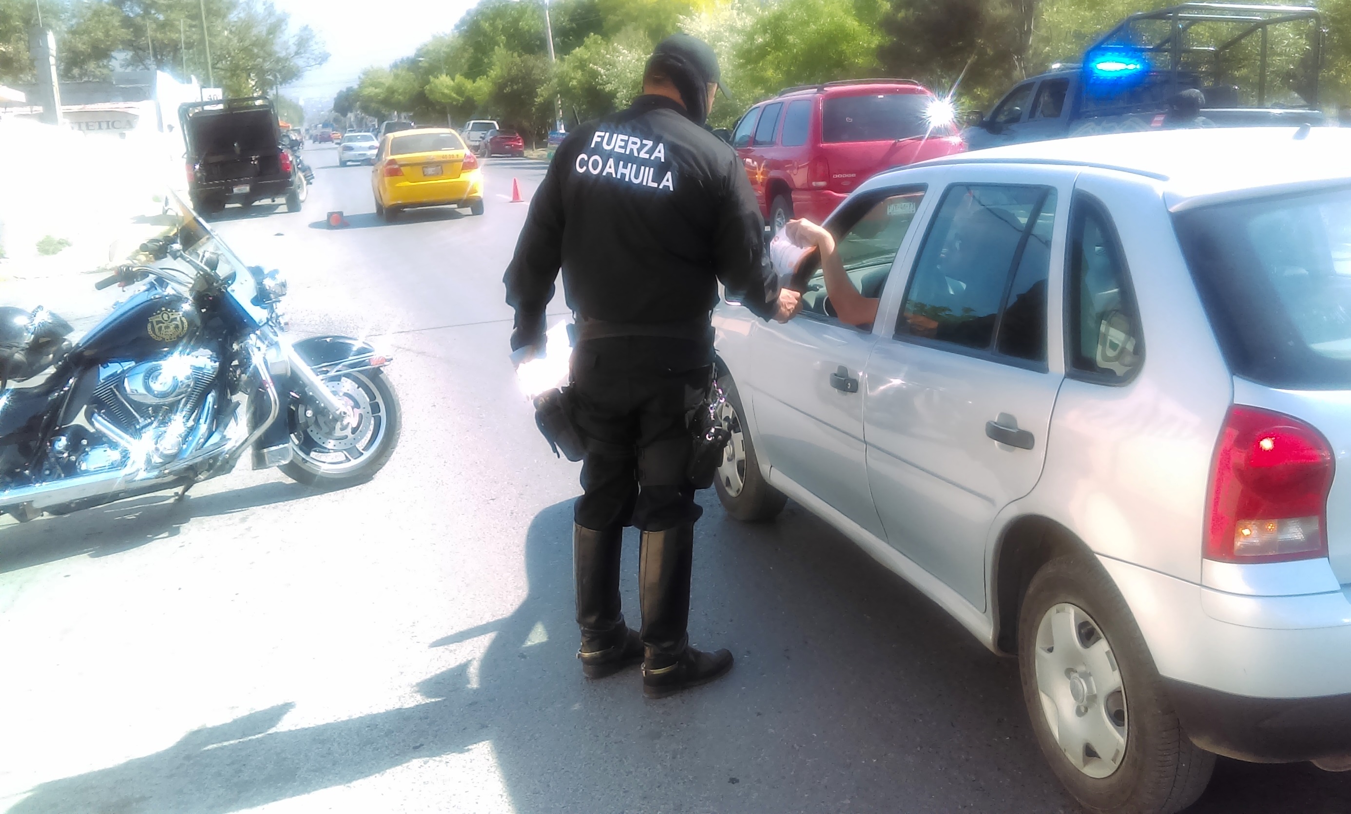 Exhorta Fuerza Coahuila a cumplir con derechos vehiculares