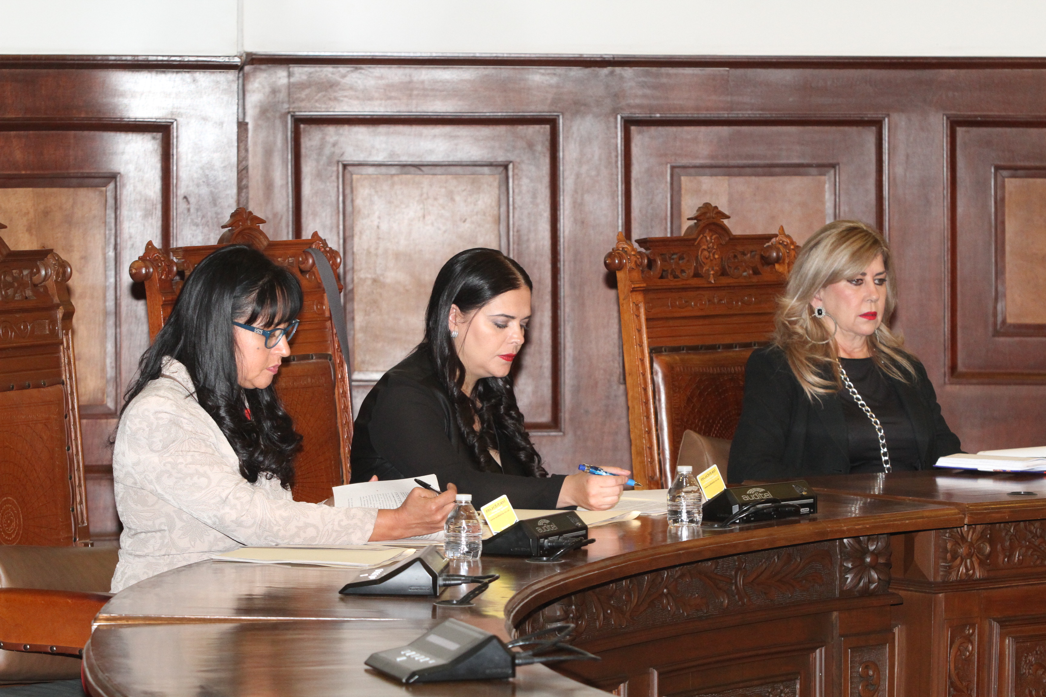 Aprueban diputados iniciativa <br> que beneficiará a personas <br> con discapacidad