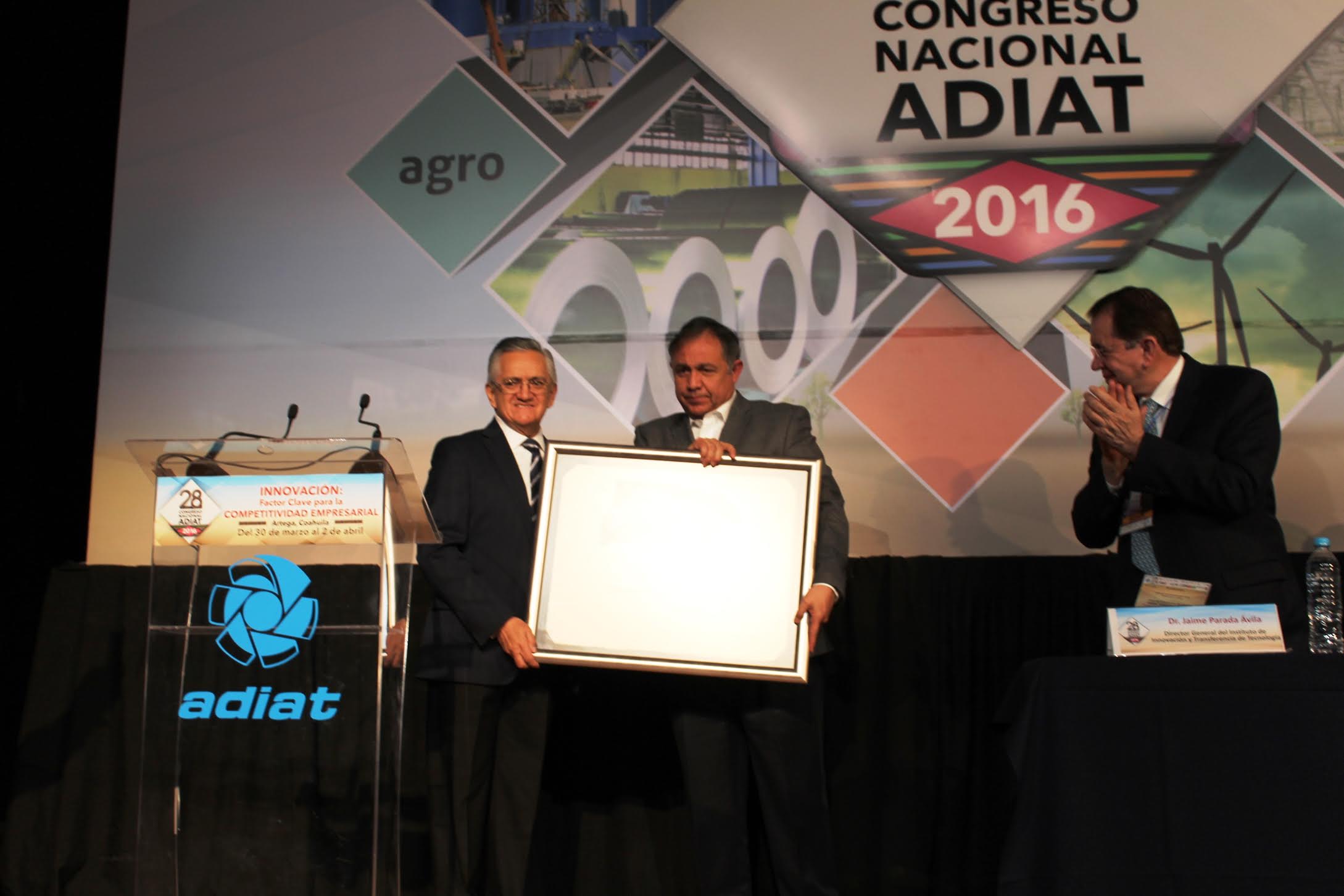 Entregan reconocimiento al Gobernador por <br> ser gran impulsor del desarrollo tecnológico