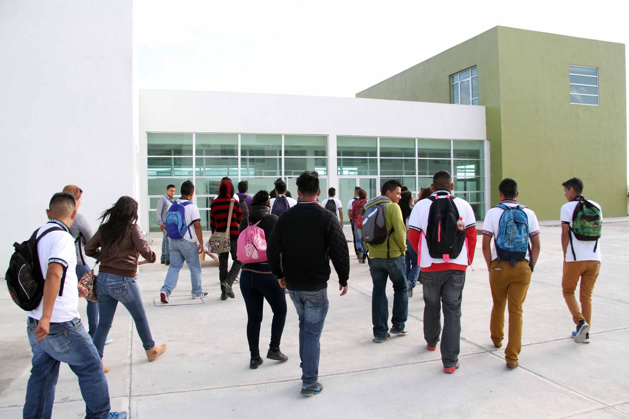 Abre UTS sus puertas a estudiantes de preparatoria