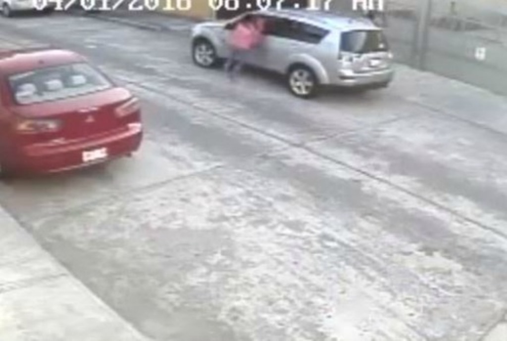 Asaltan y atropellan a joven  en Veracruz