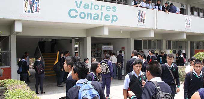 Dan formal prisión a directivo de Conalep por violación