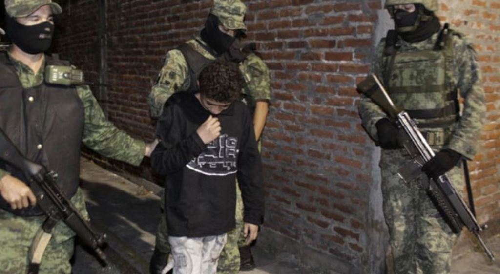Crimen organizado engancha a menores