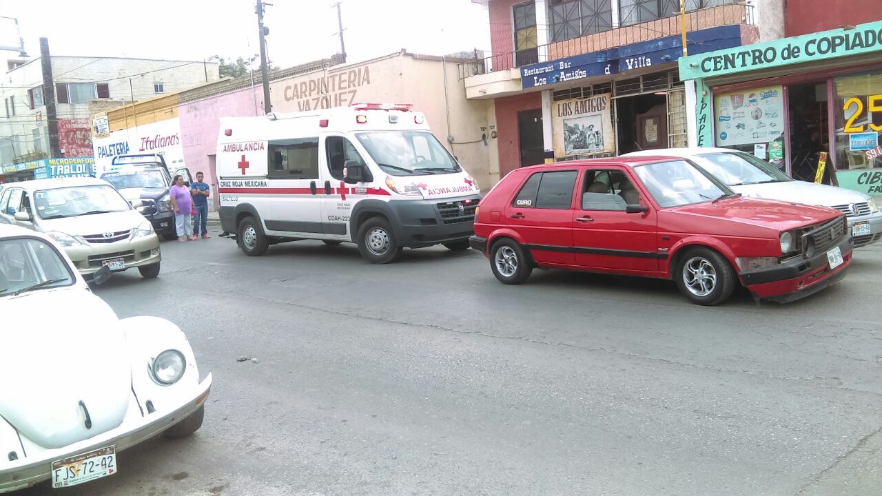 Provoca choque caos vehicular en el centro