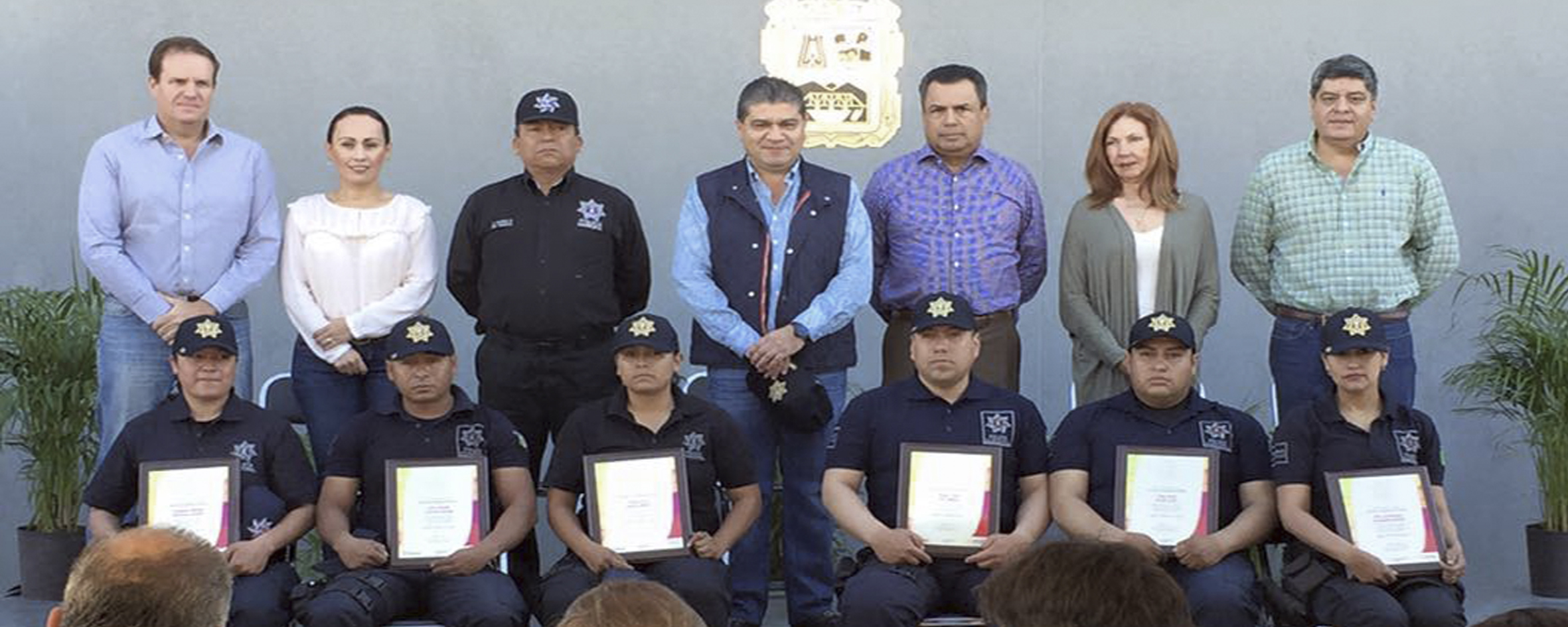 Reconoce Riquelme a policías destacados