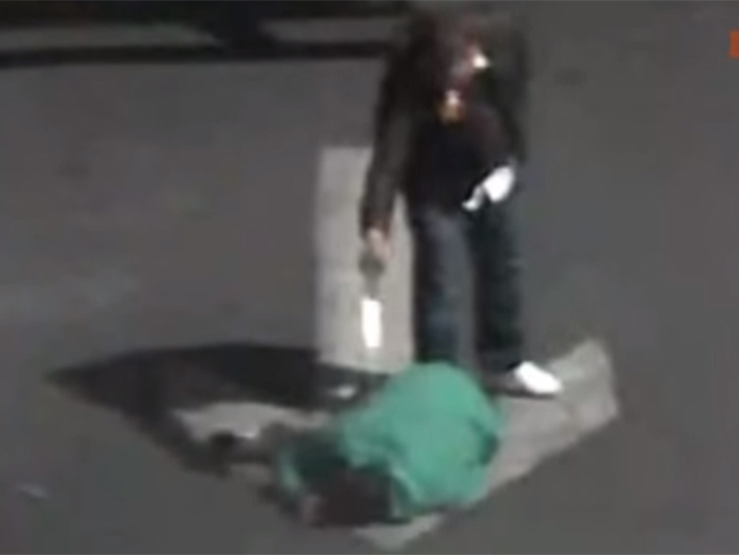 Captan momento en que dan tiro de gracia a una persona