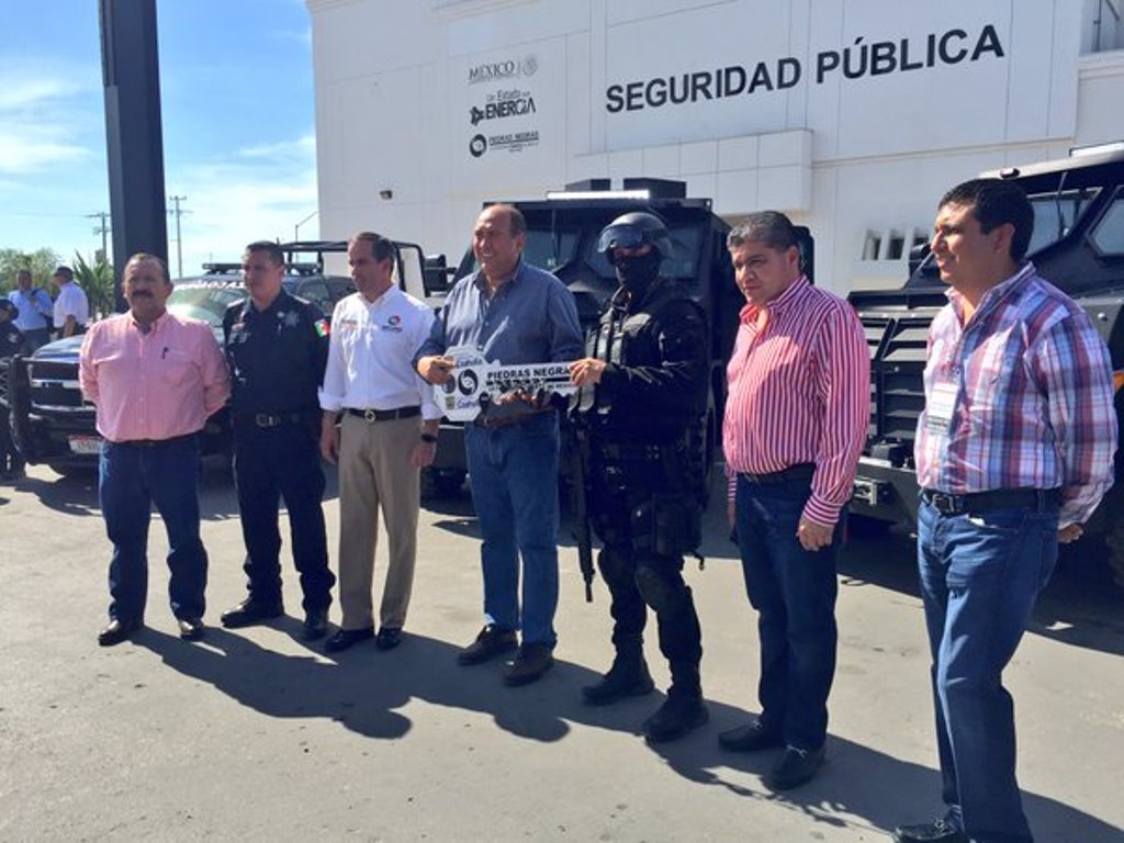 Entregan equipo táctico a Grupo de Reacción en Piedras Negras