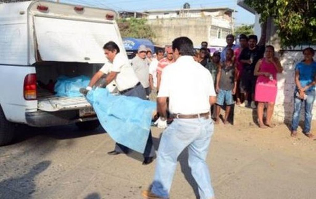 Sujeto mata a su pareja y a su hijastro