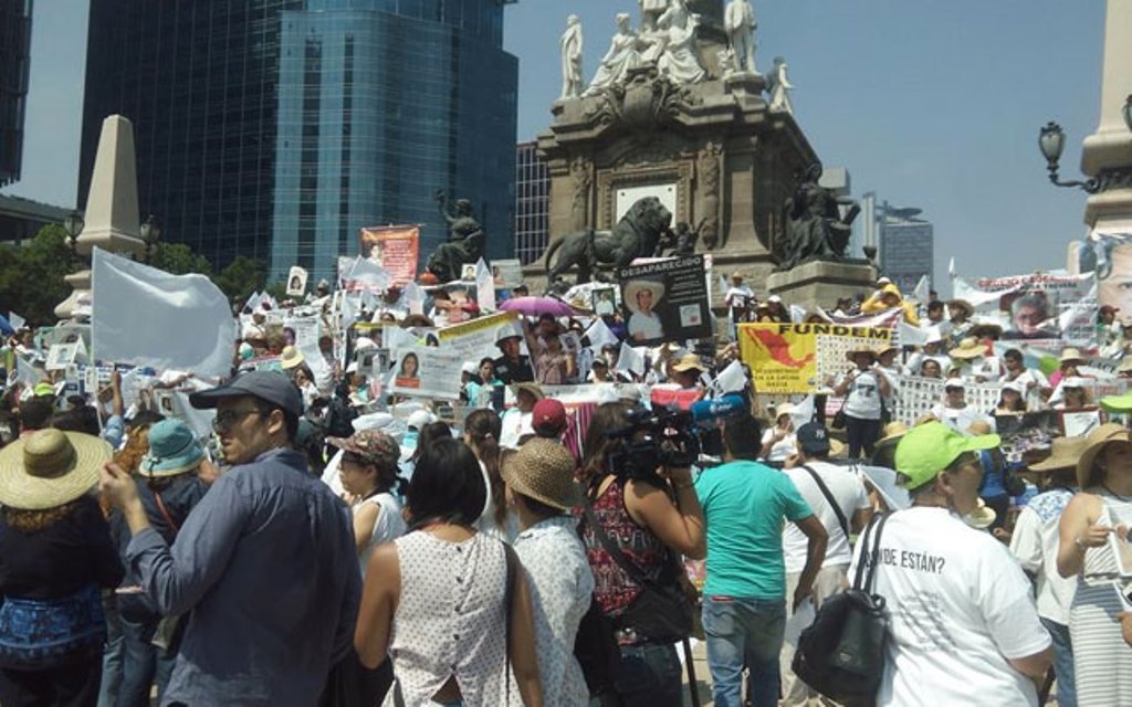 Madres de desaparecidos arriban al Ángel