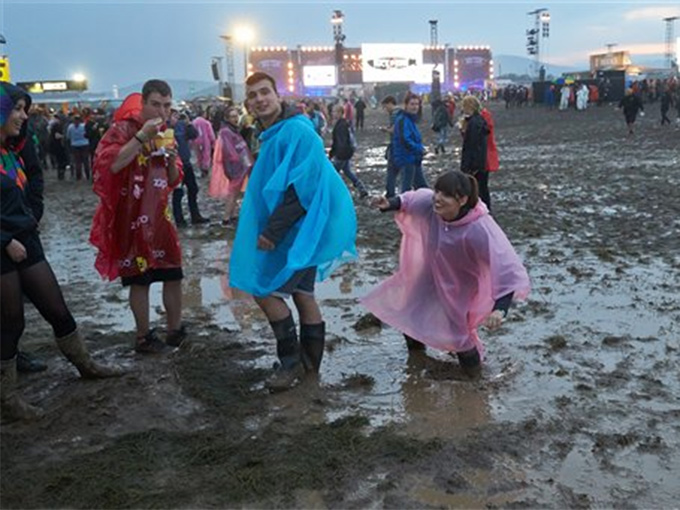 Rayos dejan 71 heridos durante festival musical