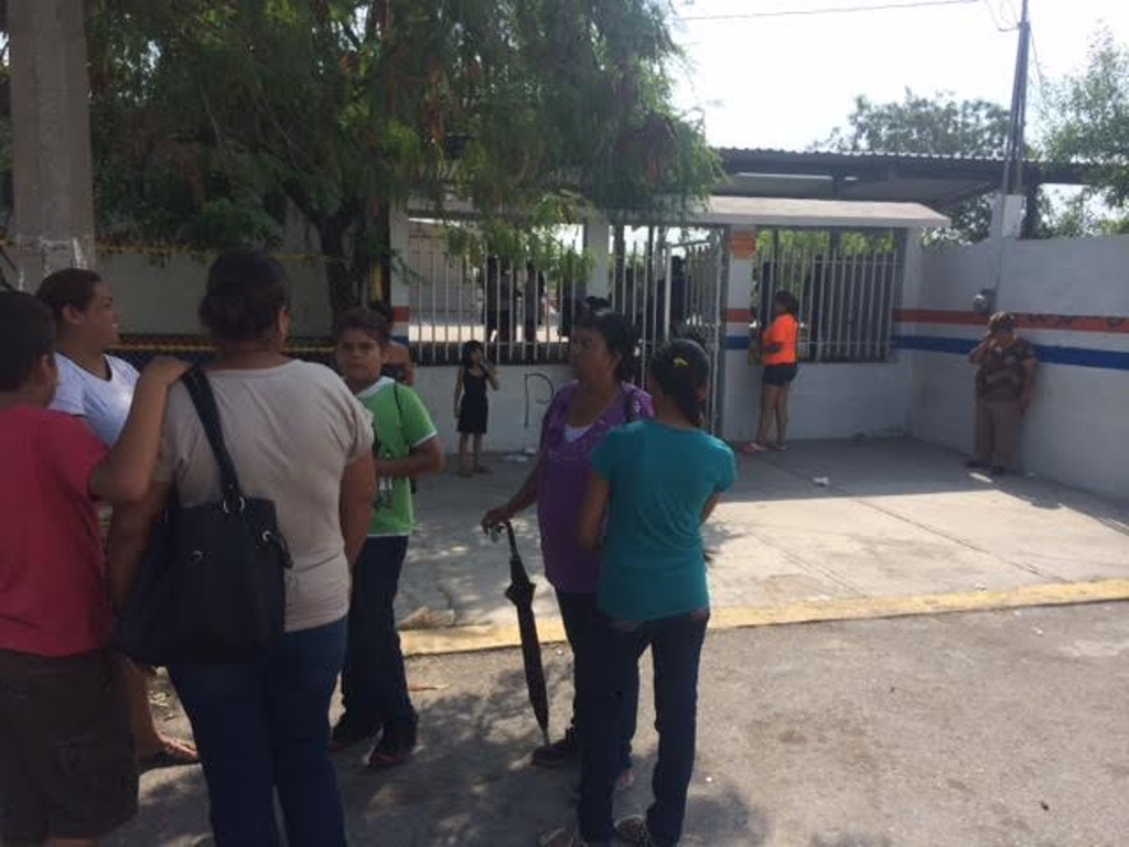 Incumple alcalde de Monclova con obra en escuela primaria