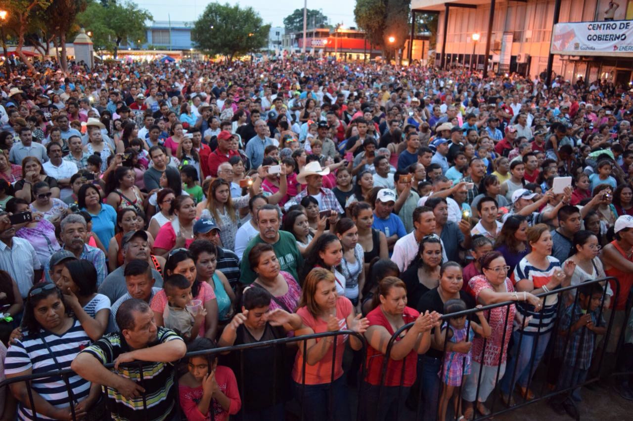 Más de 28 mil personas disfrutan en Acuña <br> conciertos  que  llevó  gobierno estatal