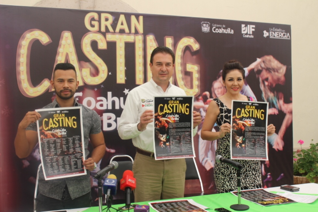 Convocan para integrar elenco de desfile navideño