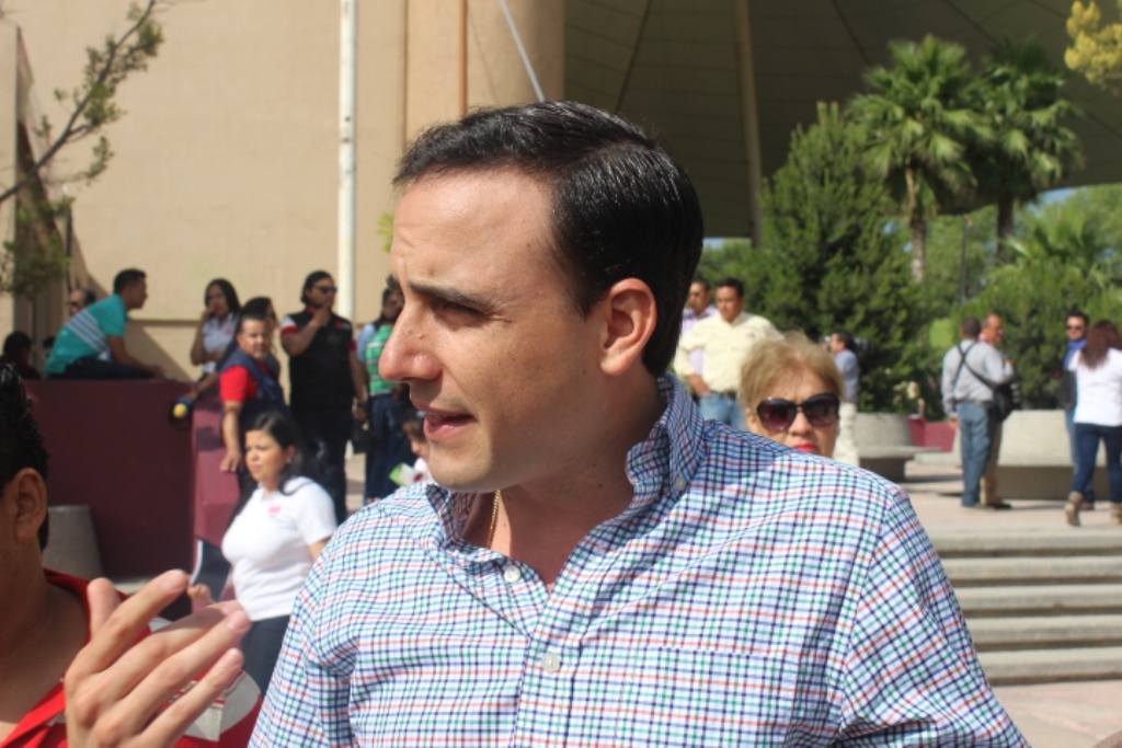 Isidro López dejó de atender los problemas sociales: Manolo Jiménez