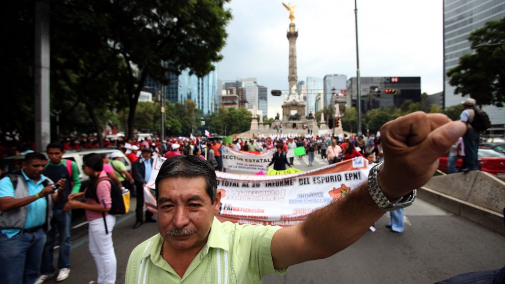 Detienen Rubén Núñez, líder del CNTE