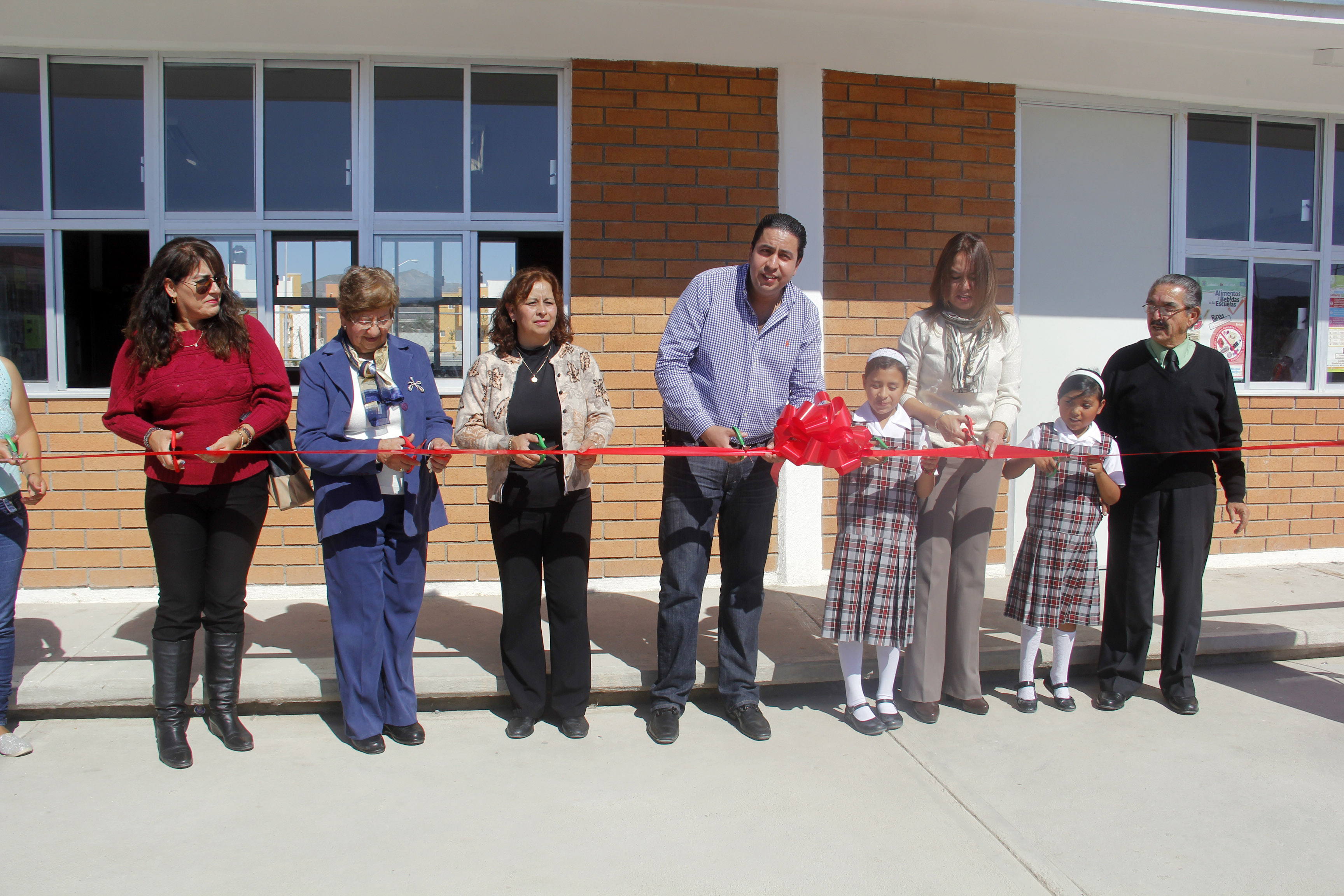 Reciben escuelas de Ramos apoyos por 50 mil pesos