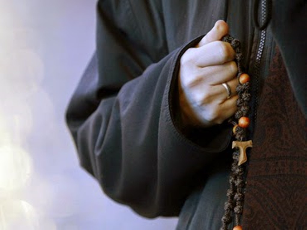 Ex sacerdote de Saltillo es acusado de pederastía