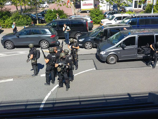 Abaten a hombre atrincherado en cine de Alemania