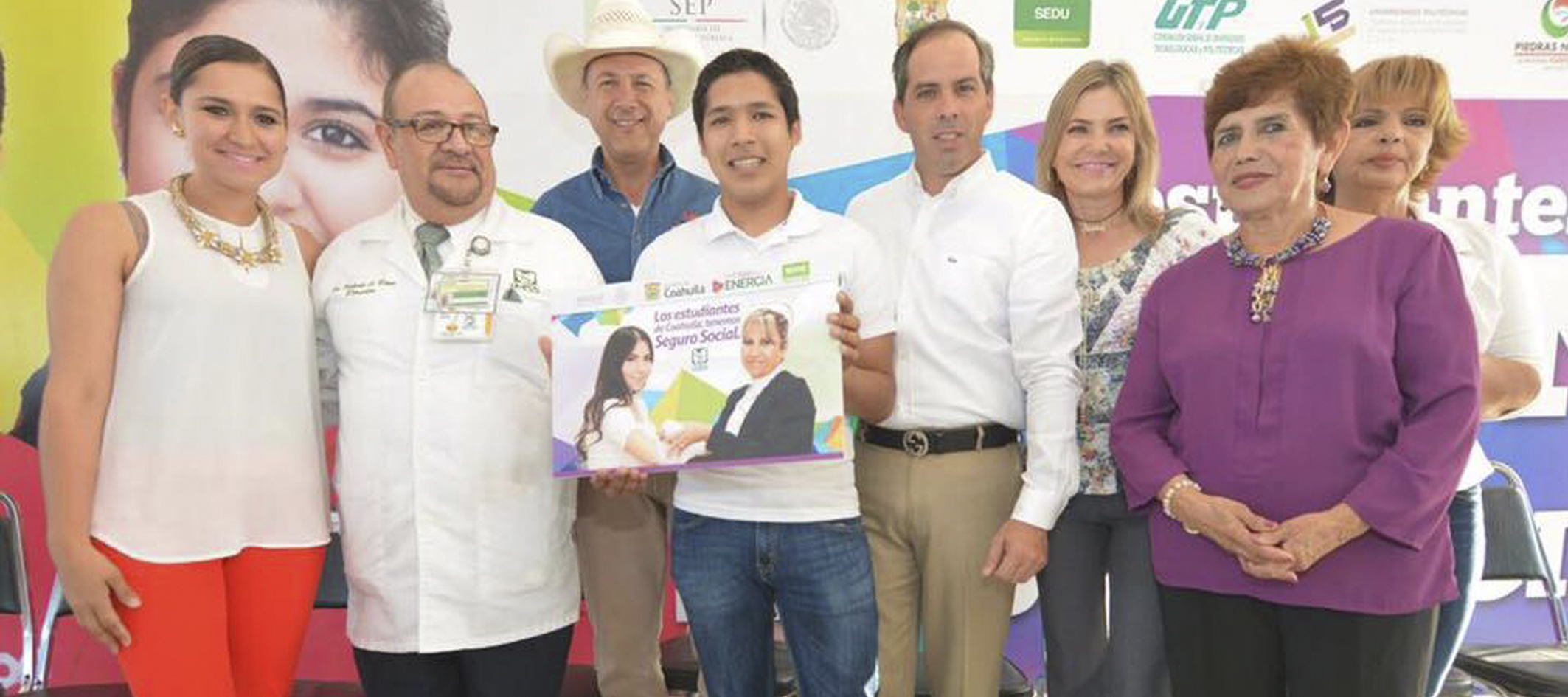 Entrega Purón afiliación al IMSS a universitarios