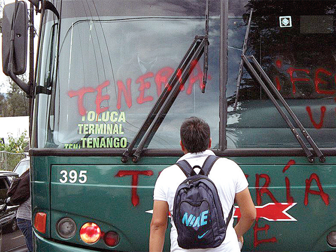 Desaparecen 37 autobuses y sus choferes