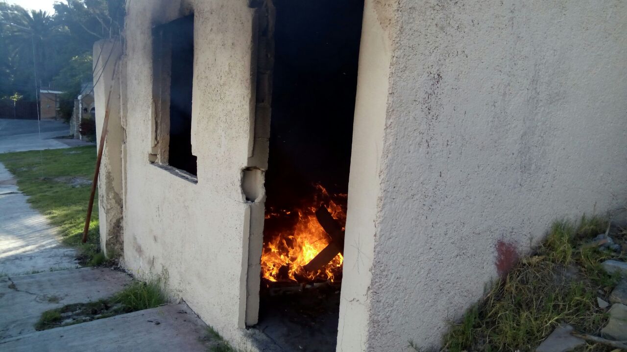 Se incendia casa abandonada en San Lorenzo
