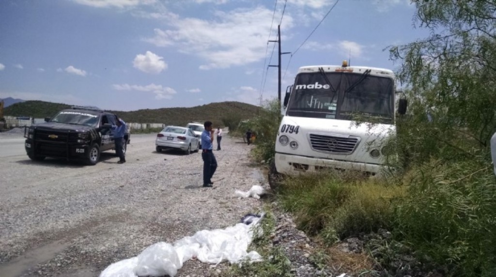 Accidente de transporte de personal casi termina en tragedia