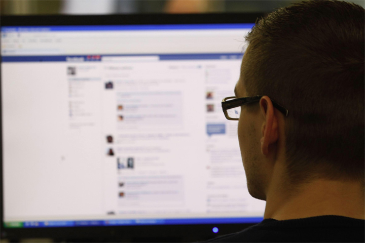 Facebook lanza herramienta contra suicidios