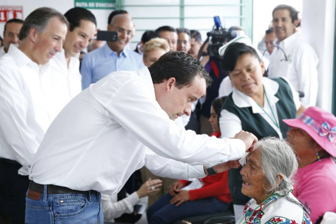 Da IMSS pólizas de cobertura a beneficiarios de Prospera