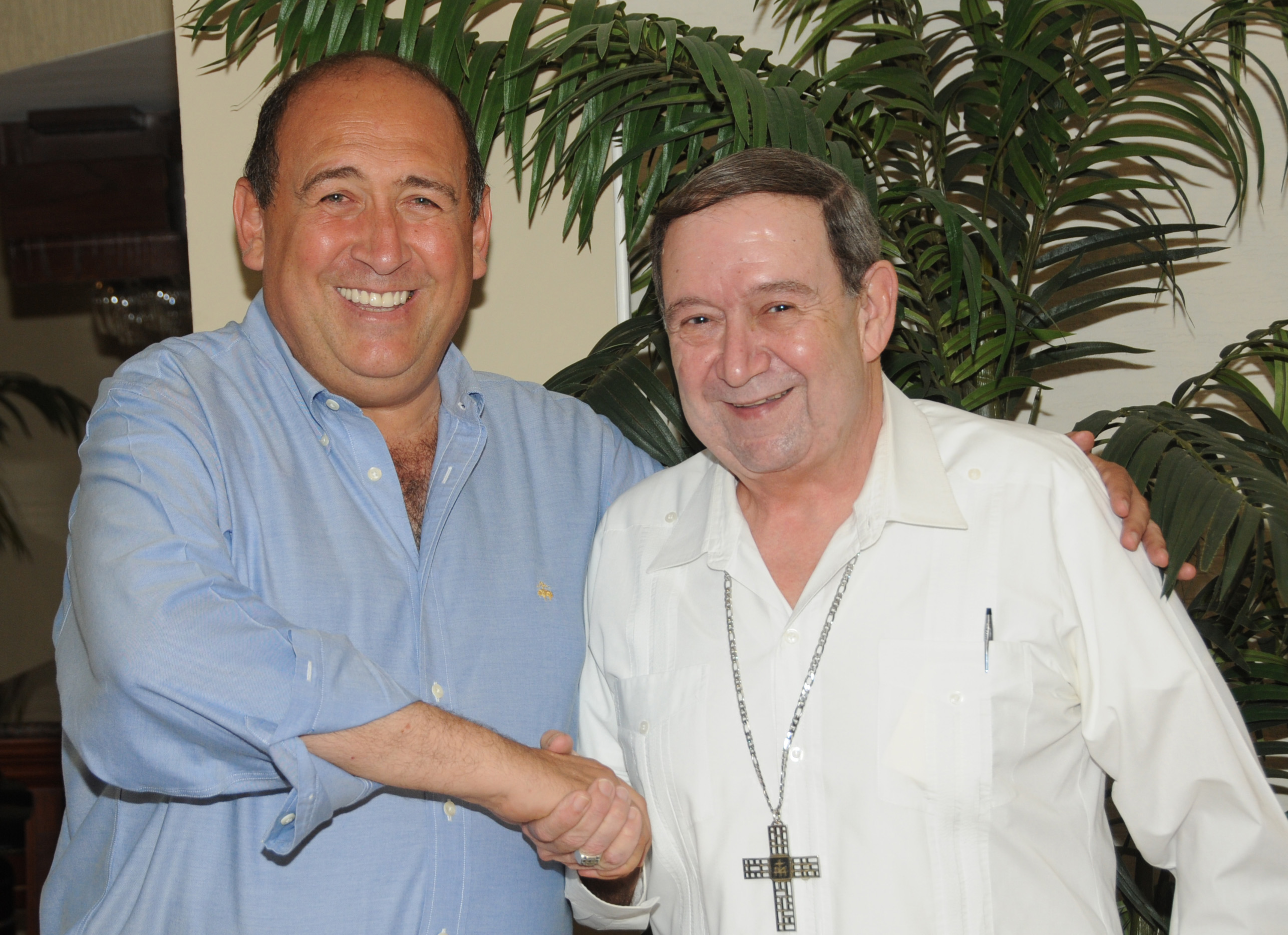 Se reúne Gobernador con Obispo de PN