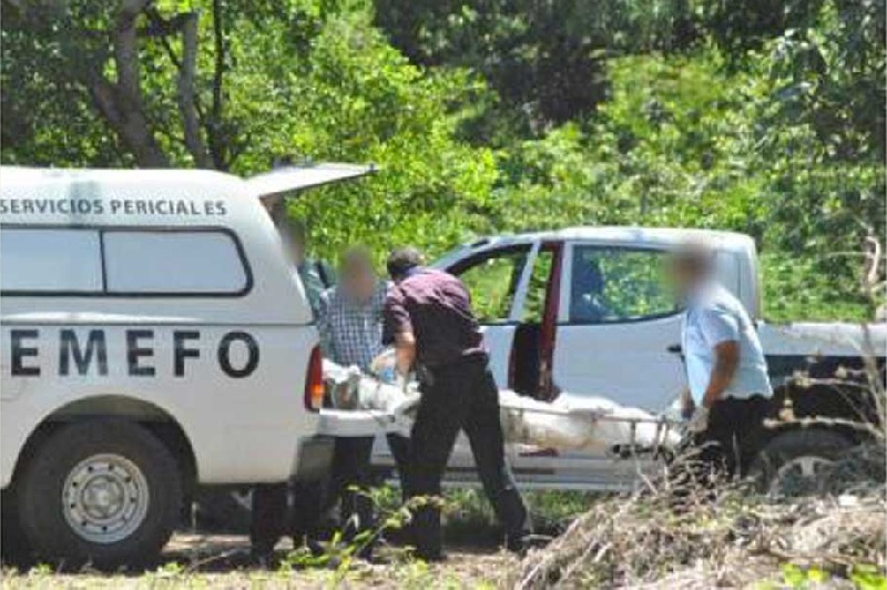 Abandonan cabeza y cuerpo desmembrado en Uruapan