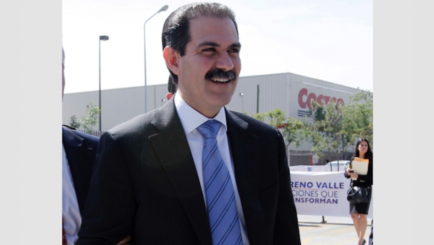 Multan finca de Padrés por toma ilegal de agua