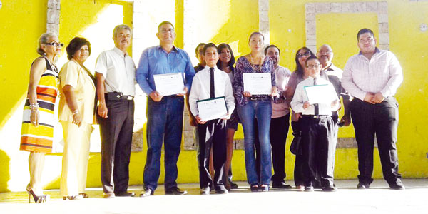 Alumnos destacados de Coahuila van a convivir con EPN