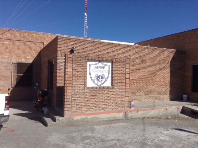 Mujer adicta y violenta manda al hospital a un Policía