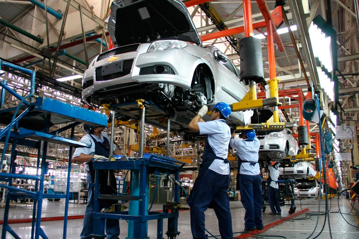 Producción automotriz alcanza niveles récord en junio