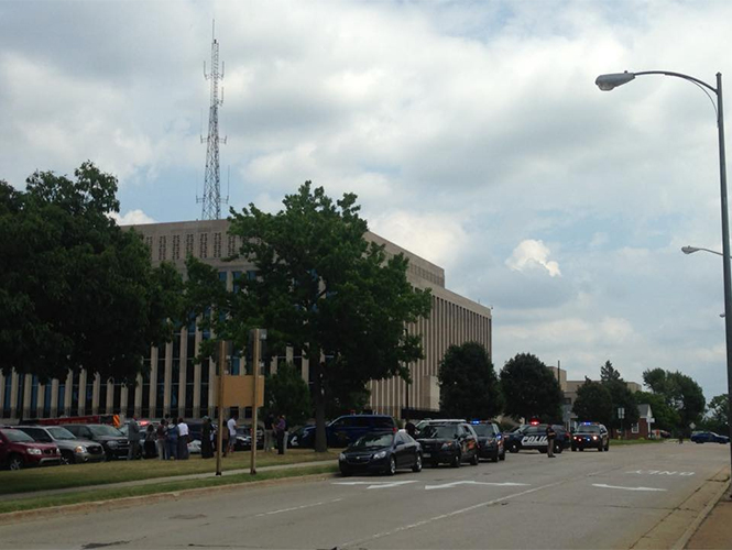 Balacera en corte de Michigan deja 3 muertos