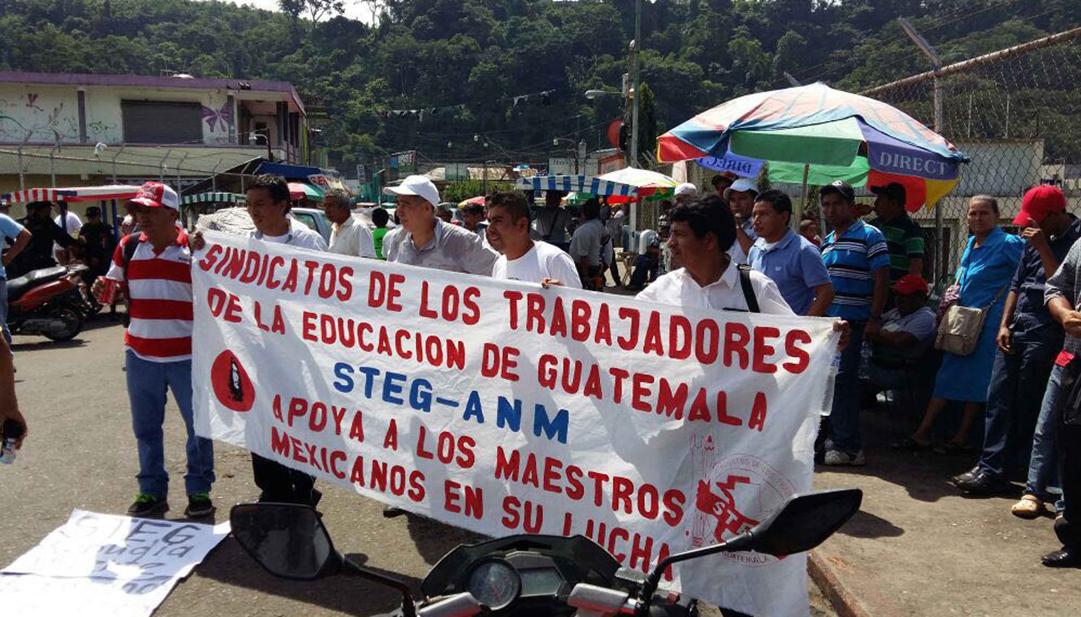 Se mantienen bloqueos en Oaxaca y Chiapas