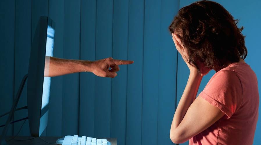 ¿Cómo evitar el “ciberbullying”?