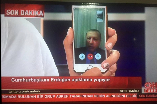 Presidente turco pide a población combatir a golpistas