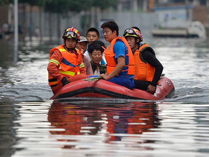 Inundaciones dejan 112 muertos en China